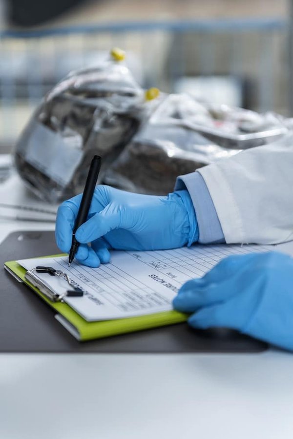 Quelles certifications qualité viser pour une petite entreprise artisanale de produits alimentaires bio ?